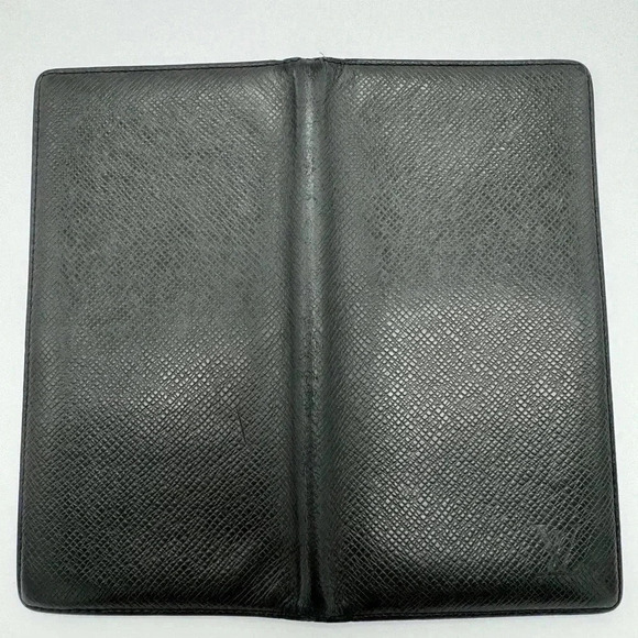 LOUIS VUITTON Taiga leather mens wallet - Picture 3 of 6